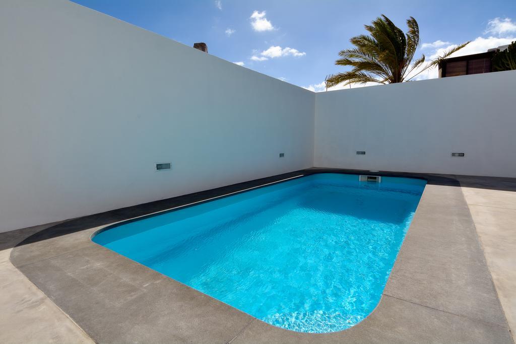 Villa Sunrise Private Pool Puerto Del Carmen By Pvl Exterior photo